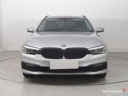 Srebrny Używany 2017 BMW 520 Kombi | 89 999 zł (Uczciwa cena)