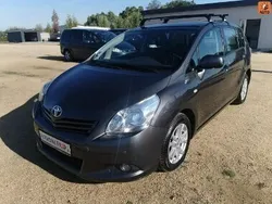 Szary Używany 2012 Toyota Verso Minivan | 24 900 zł
