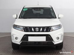 Biały Używany 2020 Suzuki Vitara SUV | 67 999 zł (Uczciwa cena)