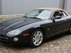 Czarny Używany 2005 Jaguar XK8 Kabriolet | 69 900 zł