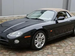 Czarny Używany 2005 Jaguar XK8 Kabriolet | 69 900 zł