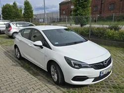 Biały Używany 2019 Opel Astra Hatchback | 38 000 zł (Dobra cena)