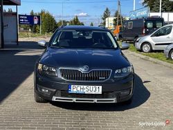 Szary Używany 2015 Skoda Octavia Scout Kombi | 48 700 zł