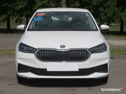 Biały Używany 2022 Skoda Fabia Hatchback | 51 999 zł (Dość drogi)