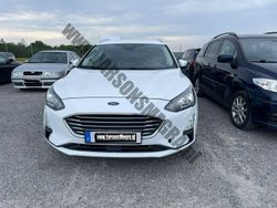 Biały Używany 2019 Ford Focus Kombi | 50 900 zł (Dość drogi)