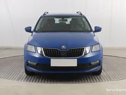 Niebieski Używany 2018 Skoda Octavia Kombi | 39 999 zł (Uczciwa cena)