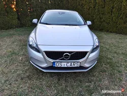 Srebrny Używany 2018 Volvo V40 Kombi | 44 976 zł (Uczciwa cena)