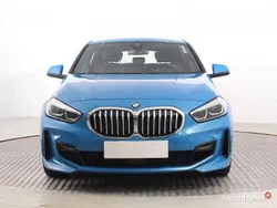 Niebieski Używany 2021 BMW 120 Hatchback | 111 999 zł