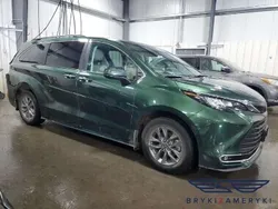 Inny kolor Używany 2023 Toyota Sienna Minivan | 139 000 zł