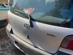 Srebrny Używany 2000 Toyota Yaris Hatchback | 1000 zł (Dobra cena)