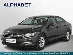 Szary Używany 2022 VW Passat Sedan/Limuzyna | 83 900 zł (Dobra cena)