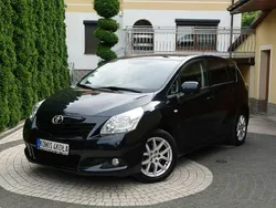Czarny Używany 2012 Toyota Verso Minivan | 31 900 zł (Dobra cena)