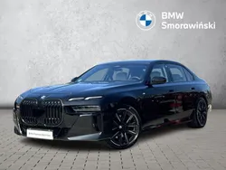 Czarny szafir metalizowany Używany 2024 BMW 740 Shadowline Sedan/Limuzyna | 499 900 zł (Uczciwa cena)