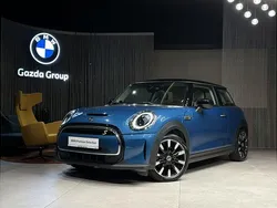 Island blue metalizowany Używany 2023 Mini Cooper SE Hatch Hatchback | 94 900 zł (Dobra cena)