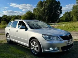 Srebrny Używany 2010 Skoda Octavia Kombi | 15 500 zł (Dobra cena)