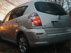 Używany 2005 Toyota Corolla Verso Minivan | 12 500 zł (Uczciwa cena)