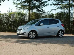 Srebrny (metalik) Używany 2010 Kia Venga 2 Hatchback | 19 900 zł (Dość drogi)