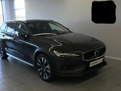 Szary Używany 2022 Volvo V60 CC Kombi | 149 900 zł (Super Cena)
