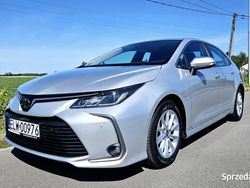 Srebrny Używany 2020 Toyota Corolla Sedan/Limuzyna | 74 999 zł (Uczciwa cena)