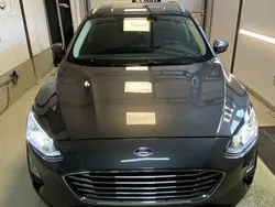 Szary Używany 2020 Ford Focus Kombi | 64 900 zł (Dość drogi)