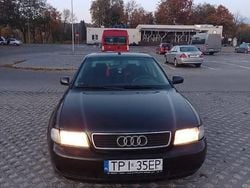 Czarny Używany 1996 Audi A4 Sedan/Limuzyna | 3700 zł (Dość drogi)