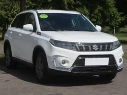 Biały Używany 2023 Suzuki Vitara SUV | 82 999 zł (Uczciwa cena)