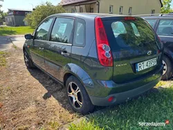 Grafitowy Używany 2006 Ford Fiesta Hatchback | 8100 zł (Dość drogi)