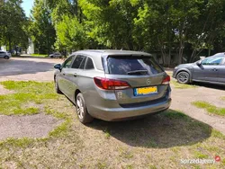 Szary Używany 2018 Opel Astra Kombi | 47 000 zł (Dość drogi)