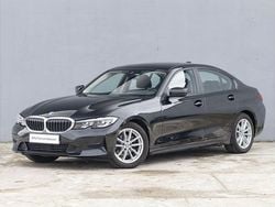 Czarny szafir metalizowany Używany 2022 BMW 318 Advantage Sedan/Limuzyna | 109 900 zł (Super Cena)