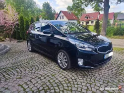 Czarny Używany 2015 Kia Carens Minivan | 39 900 zł (Dość drogi)