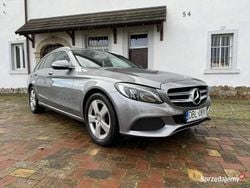 Szary (metalik) Używany 2014 Mercedes C180 Kombi | 64 900 zł (Uczciwa cena)