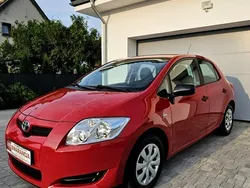 Czerwony (metalik) Używany 2007 Toyota Auris Hatchback | 14 990 zł (Uczciwa cena)