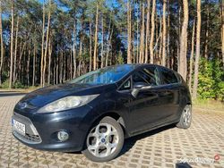 Czarny Używany 2009 Ford Fiesta Hatchback | 8900 zł (Uczciwa cena)