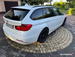 Biały Używany 2013 BMW 318 Kombi | 32 999 zł