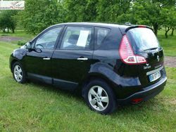 Czarny (perła) Używany 2011 Renault Scénic III Minivan | 24 500 zł (Drogi)