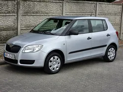 Srebrny (metalik) Używany 2009 Skoda Fabia Hatchback | 13 900 zł (Uczciwa cena)