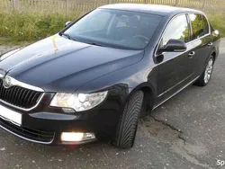 Czarny Używany 2011 Skoda Superb Hatchback | 33 800 zł (Uczciwa cena)