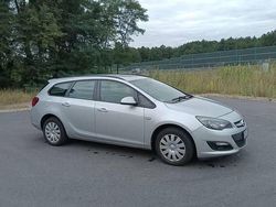 Srebrny Używany 2013 Opel Astra Kombi | 16 600 zł (Uczciwa cena)