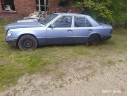 Używany 1992 Mercedes E300 | 6500 zł