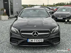Czarny (metalik) Używany 2017 Mercedes E220 Coupe | 104 900 zł (Uczciwa cena)
