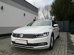 Biały Używany 2015 VW Passat R-line Sedan/Limuzyna | 59 900 zł (Dość drogi)