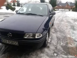 Granatowy Używany 1999 Opel Astra Sedan/Limuzyna | 4500 zł
