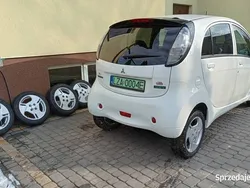 Biały Używany 2011 Mitsubishi i-MiEV Hatchback | 18 000 zł