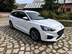 Biały Używany 2019 Ford Focus ST-Line Sedan/Limuzyna | 53 900 zł (Drogi)