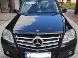Czarny Używany 2009 Mercedes GLK320 SUV | 42 000 zł