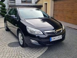Czarny (metalik) Używany 2010 Opel Astra Hatchback | 19 900 zł (Dobra cena)