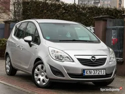 Srebrny Używany 2010 Opel Meriva Minivan | 18 500 zł (Uczciwa cena)