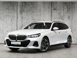 Biel mineralna metalizowany Używany 2025 BMW 520 Shadowline Kombi | 259 700 zł (Super Cena)