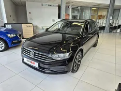 Czarny (metalik) Używany 2020 VW Passat Kombi | 83 900 zł (Drogi)