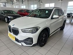 Czerwony Używany 2022 BMW X1 Sport Line SUV | 114 900 zł (Drogi)
